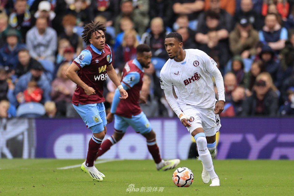 手的出现都 手的出现都