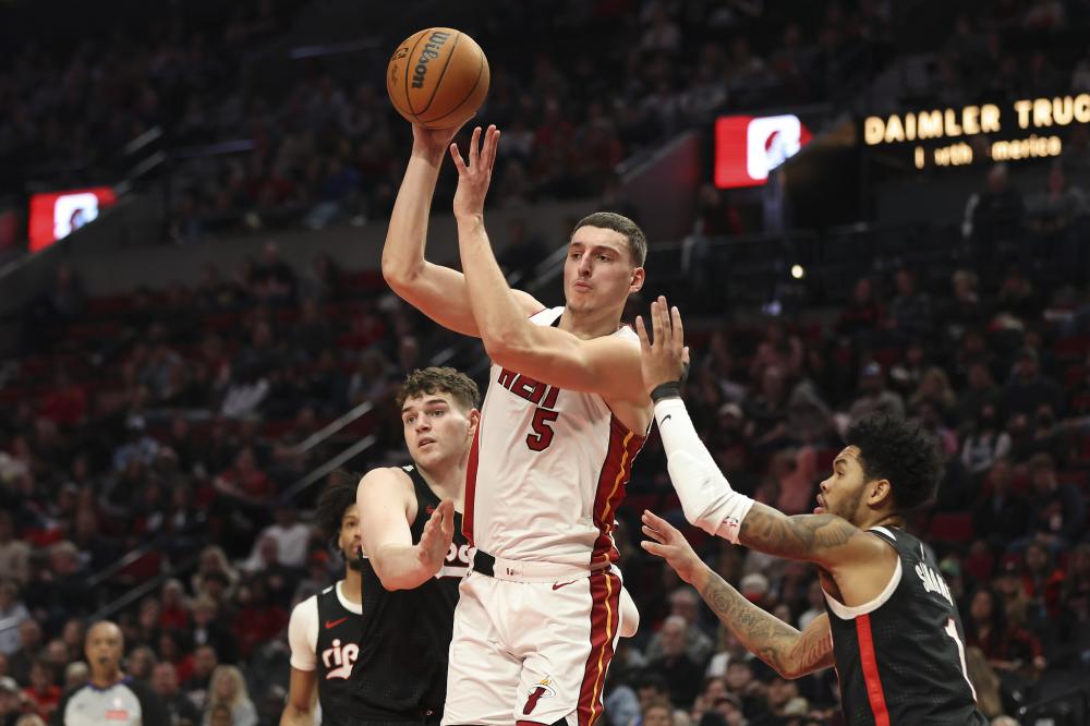 厄齐尔在阿 厄齐尔在阿