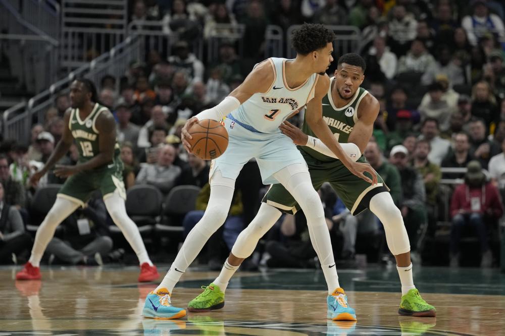 40岁老头的40岁疯狂一扣，NBA实战扣篮的天花板之一